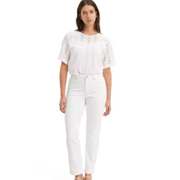 Levi’s Classic Straight Women’s White Twill Jeans - Picture 1 of 9